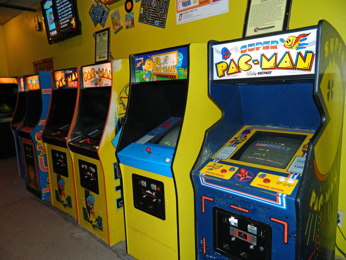 Игровые автоматы дети запрещено игровые автоматы вулкан как выиграть